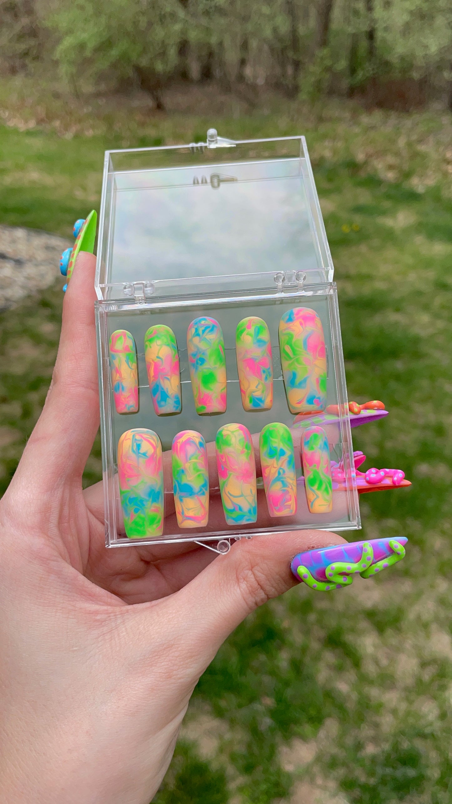 Simple Nail Art Press On Nail Set