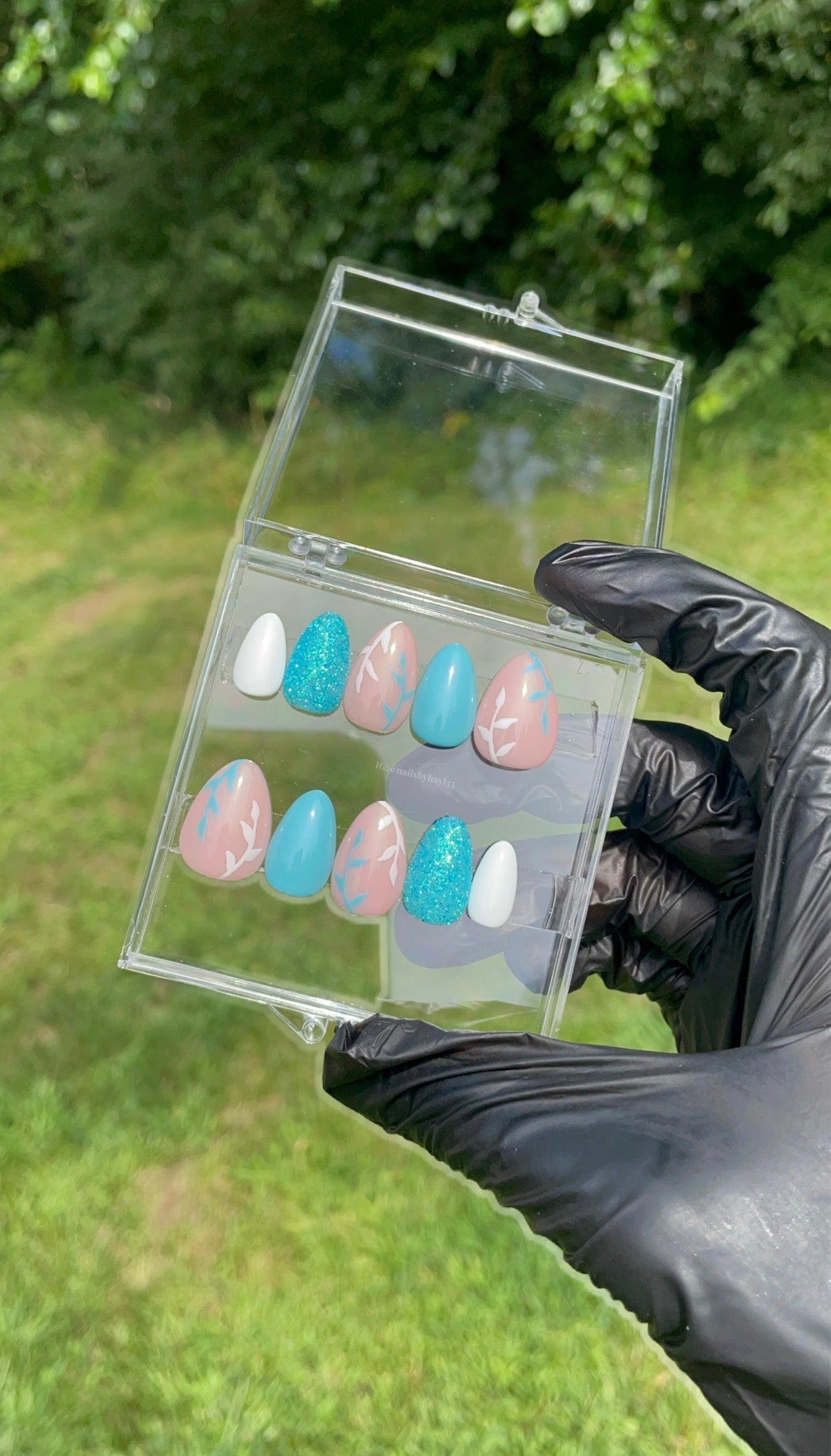 Simple Nail Art Press On Nail Set
